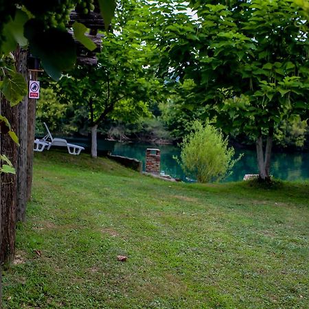 Apartments River Una 5 Bihać Buitenkant foto