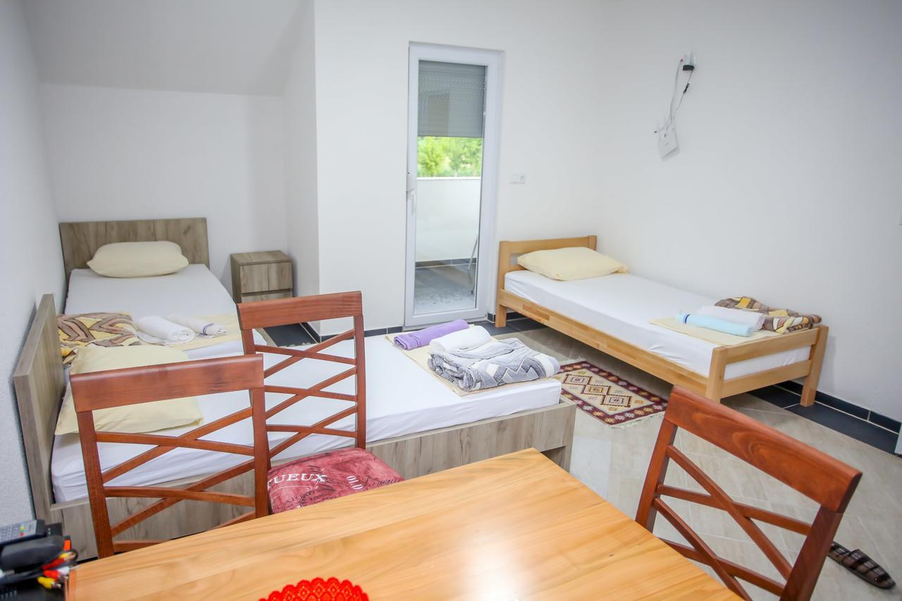 Apartments River Una 5 Bihać Buitenkant foto