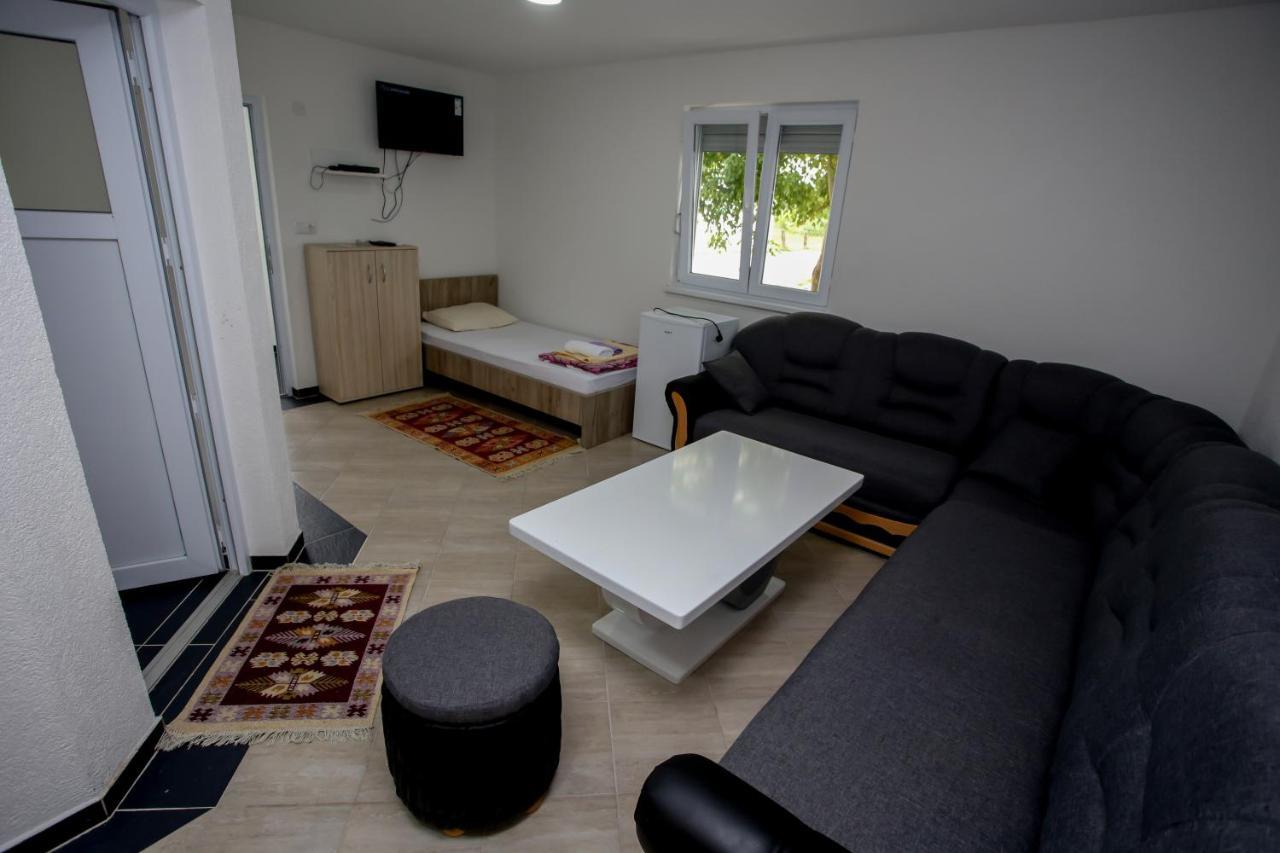 Apartments River Una 5 Bihać Buitenkant foto