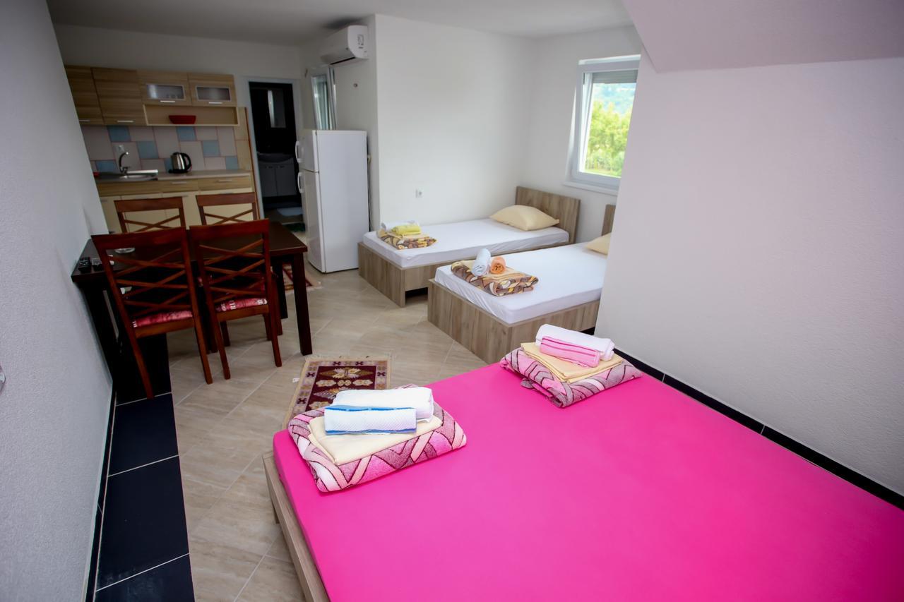 Apartments River Una 5 Bihać Buitenkant foto