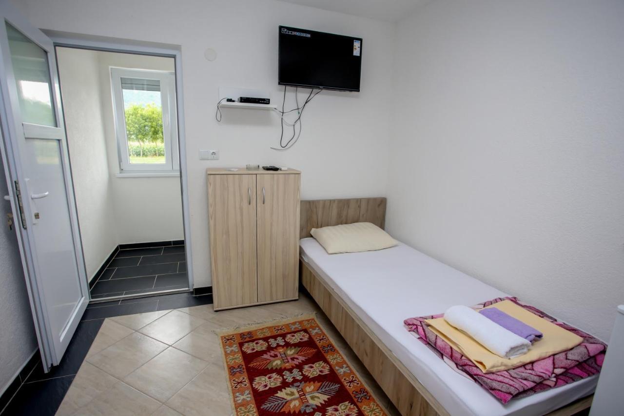 Apartments River Una 5 Bihać Buitenkant foto