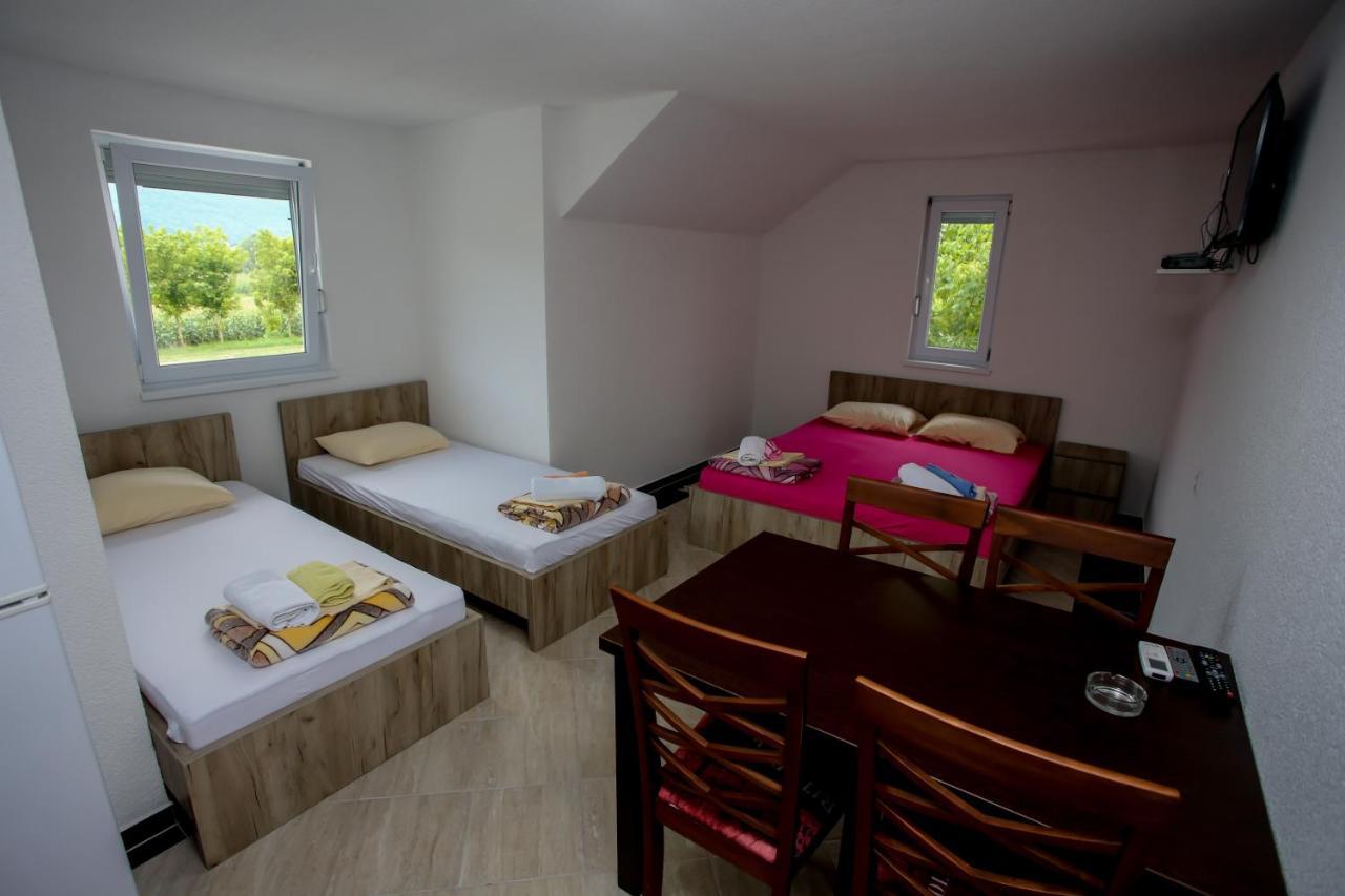 Apartments River Una 5 Bihać Buitenkant foto