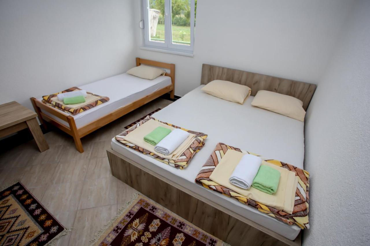 Apartments River Una 5 Bihać Buitenkant foto